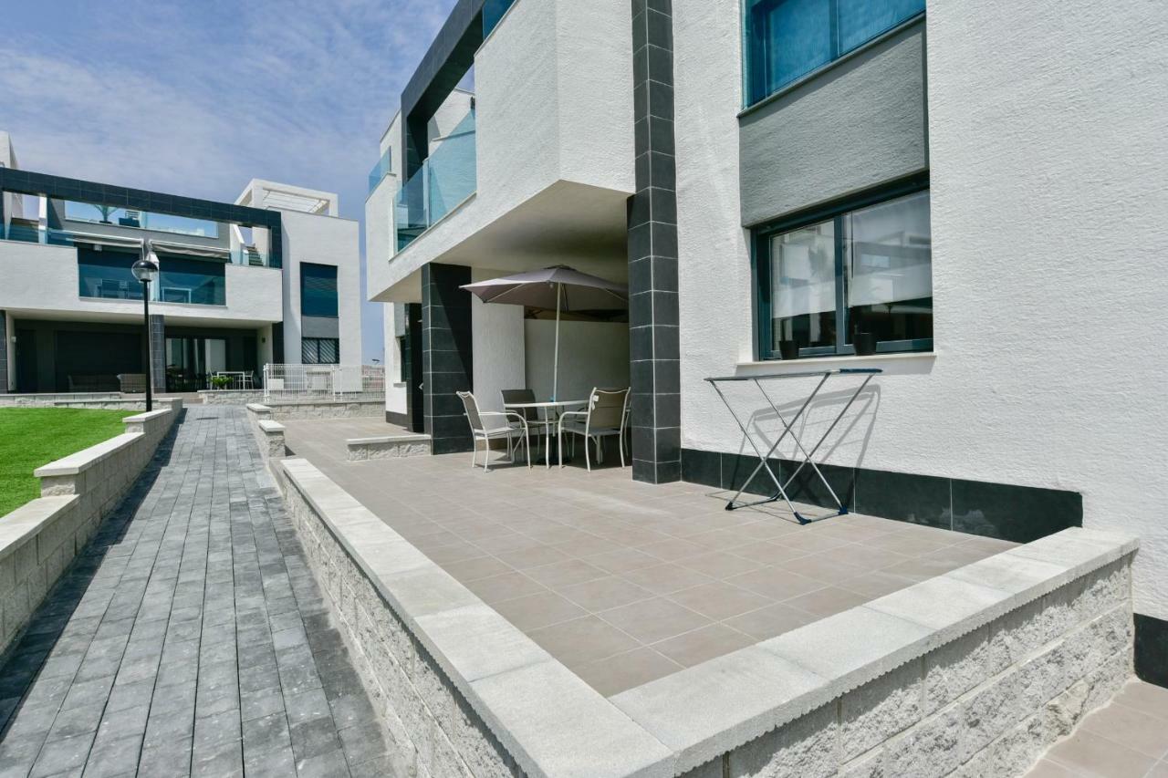Oasis Beach IX Torrevieja Exterior foto